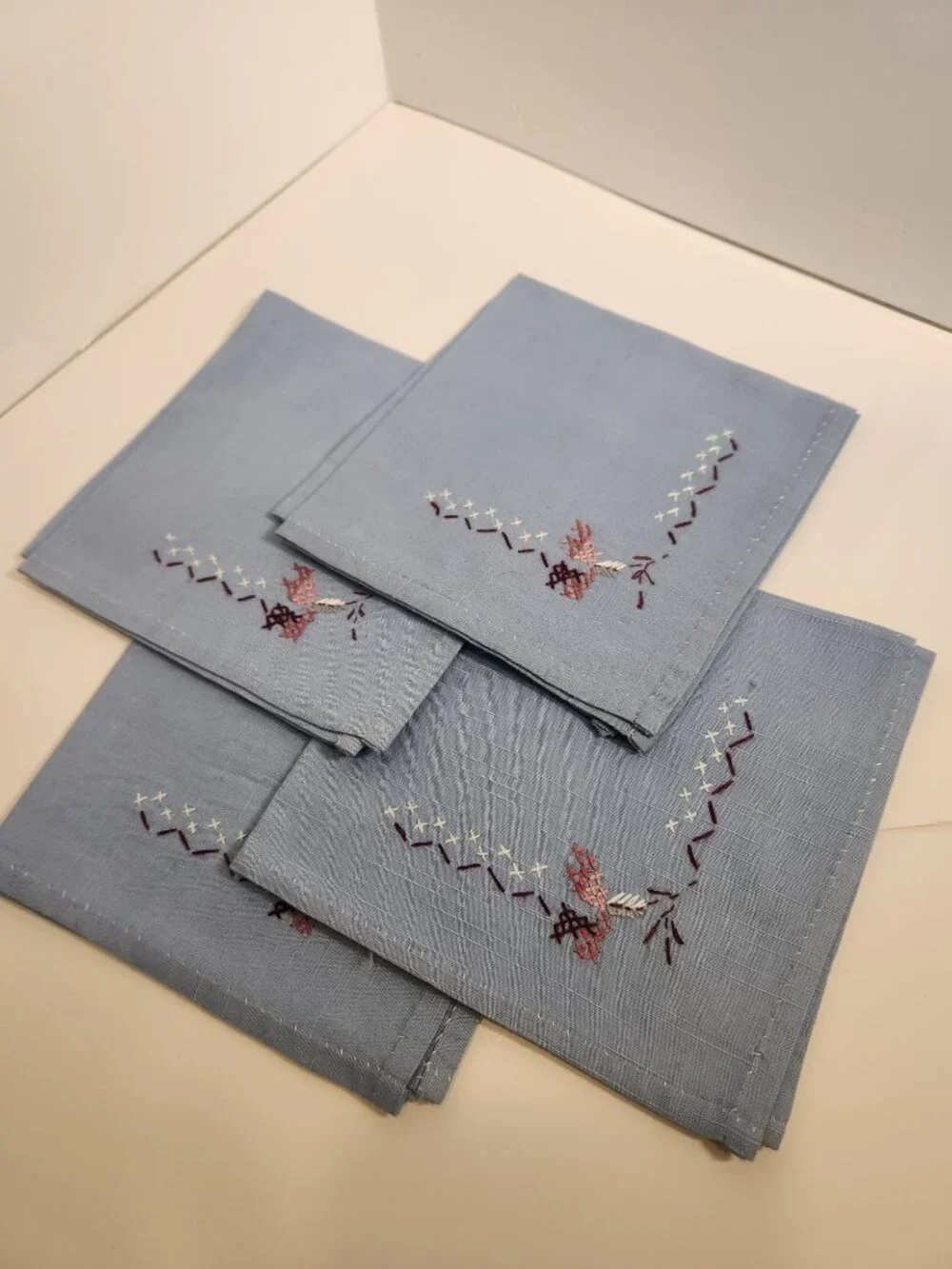 Vintage Colorful  blue Card Tablecloth Set Embroidered 4 napkins